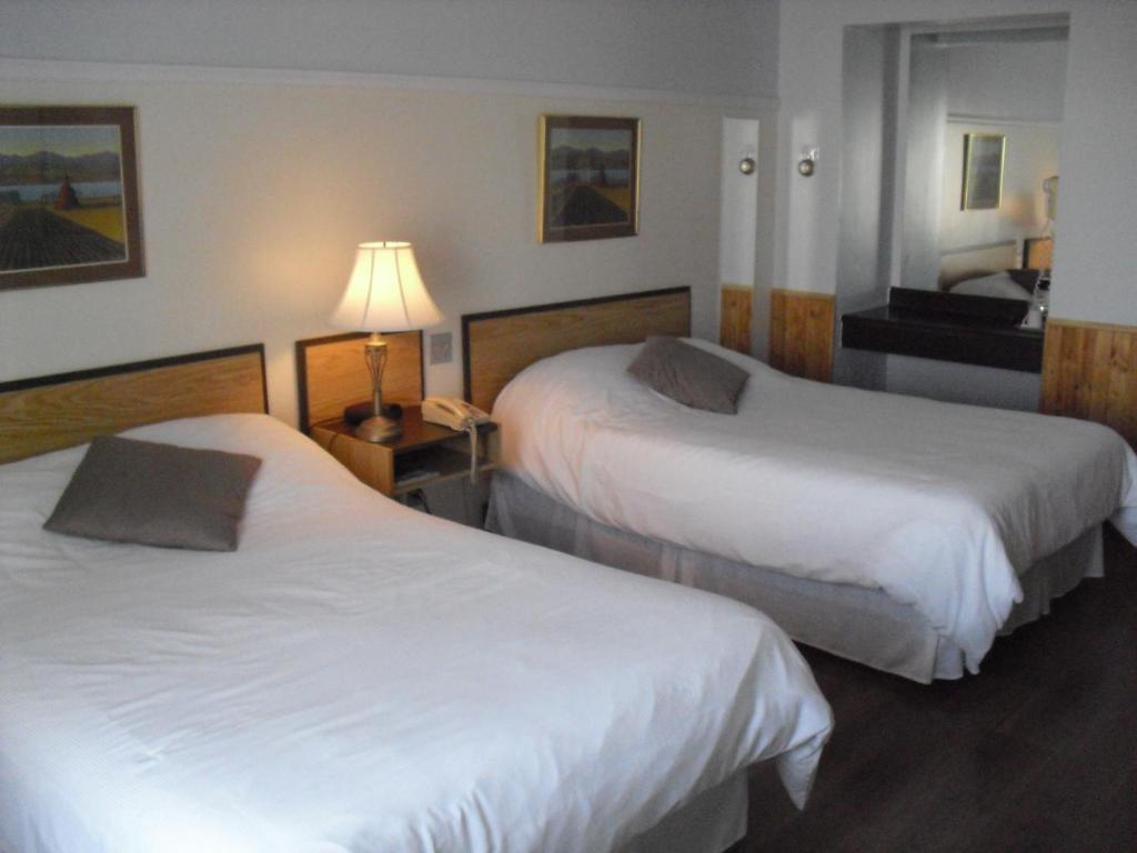 Auberge La Diligence Dolbeau-Mistassini Oda fotoğraf